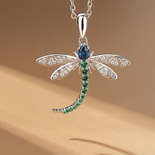 Ciondolo libellula diamante